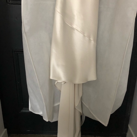 ❌SOLD❌ Ivory Silk Slip Wedding Dress - Picture 8 of 15